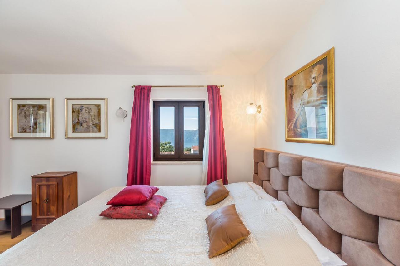 Villa Lurda Linardici Krk Exterior photo
